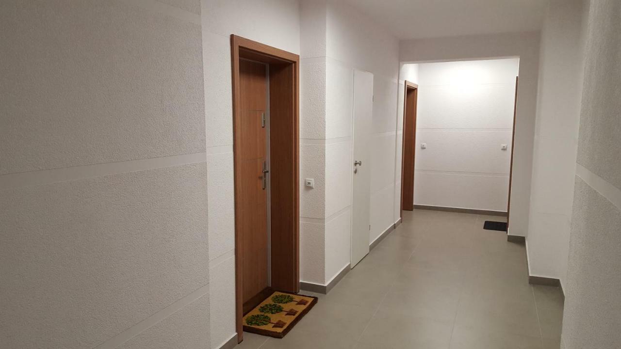 קולובז'ג Korab Apartments Jagiellonska מראה חיצוני תמונה